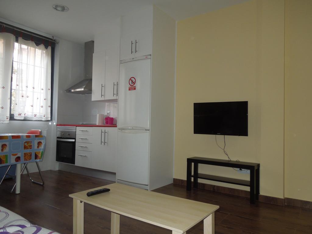 Apartamento Cuatro Torres マドリード エクステリア 写真